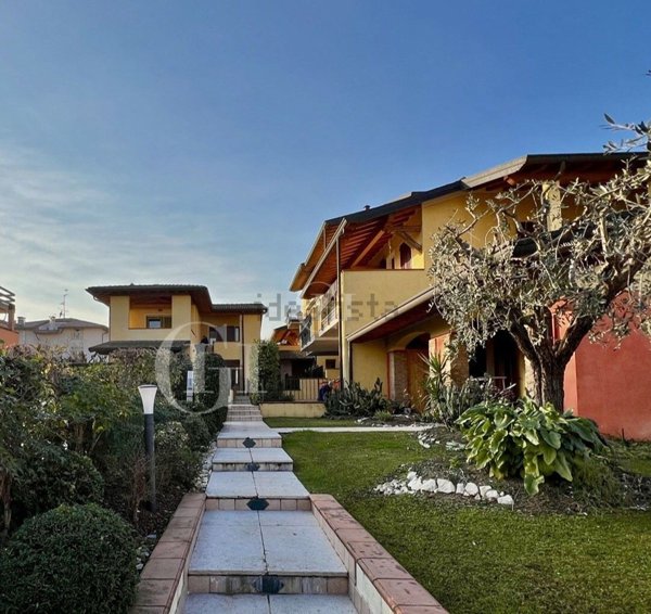 appartamento in vendita a Sirmione