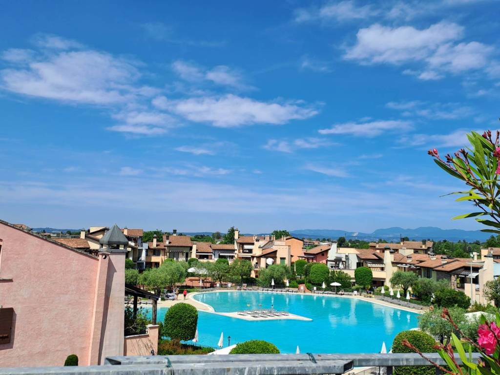appartamento in vendita a Sirmione