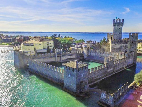 appartamento in vendita a Sirmione