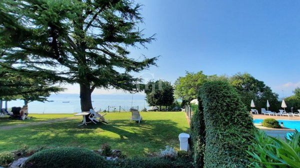 appartamento in vendita a Sirmione