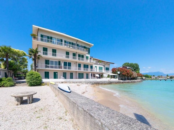 appartamento in vendita a Sirmione