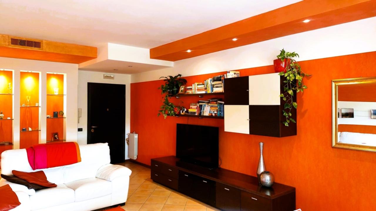 appartamento in vendita a Sirmione in zona Colombare