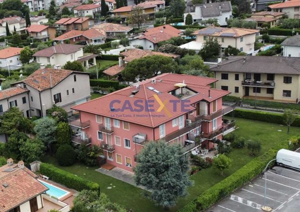 appartamento in vendita a Sirmione