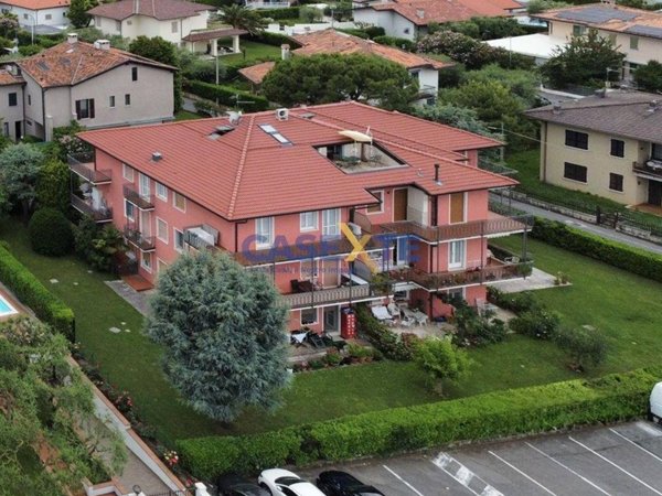 appartamento in vendita a Sirmione