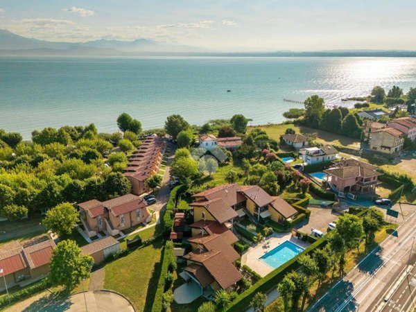 appartamento in vendita a Sirmione