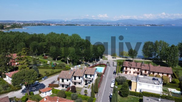 appartamento in vendita a Sirmione