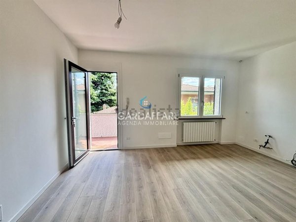 appartamento in vendita a Sirmione in zona Colombare