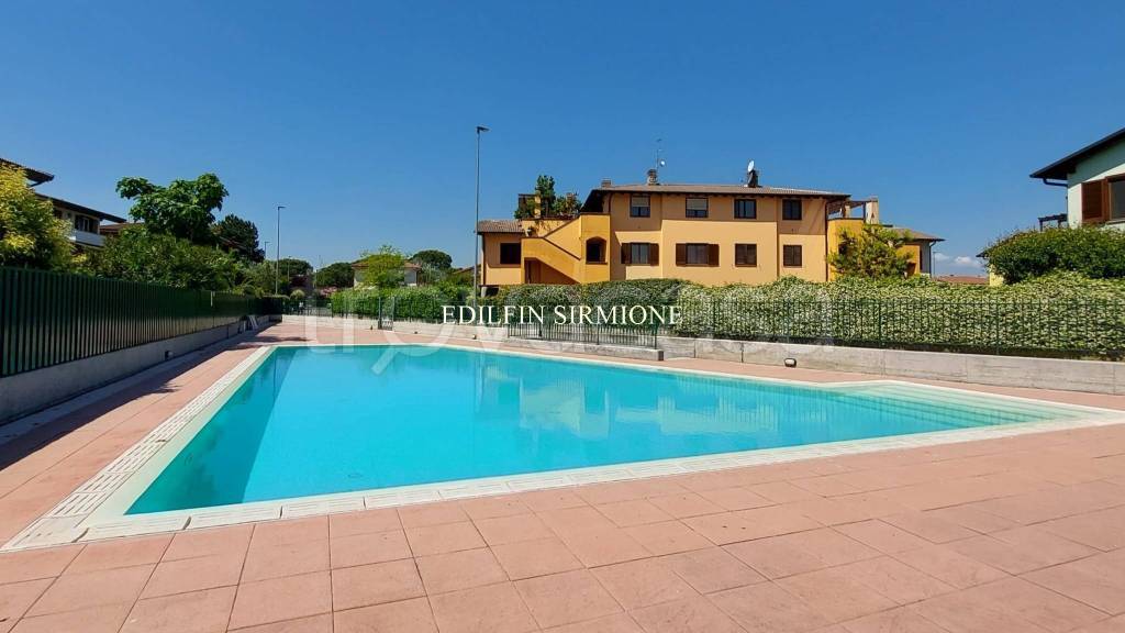 appartamento in vendita a Sirmione in zona Lugana