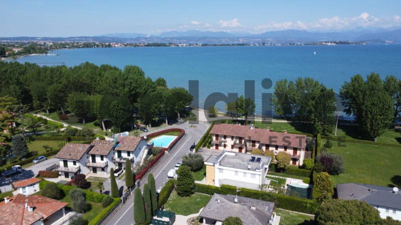 appartamento in vendita a Sirmione in zona Lugana