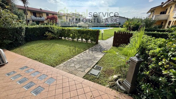 appartamento in vendita a Sirmione in zona Colombare