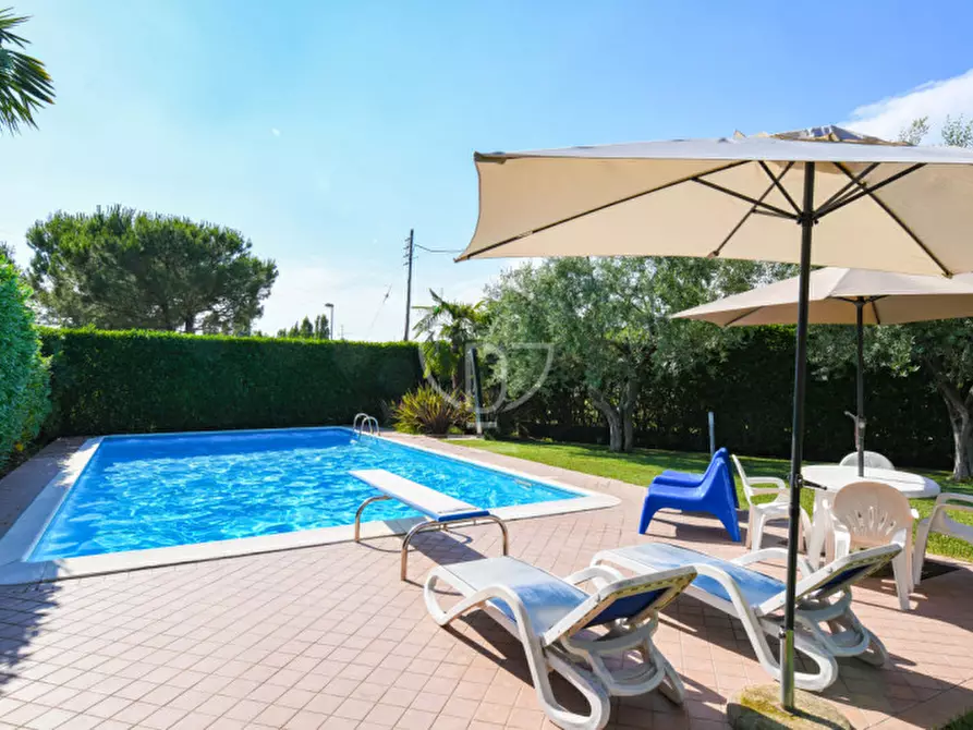 casa indipendente in vendita a Sirmione
