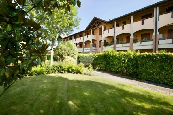 appartamento in vendita a Sirmione in zona Lugana