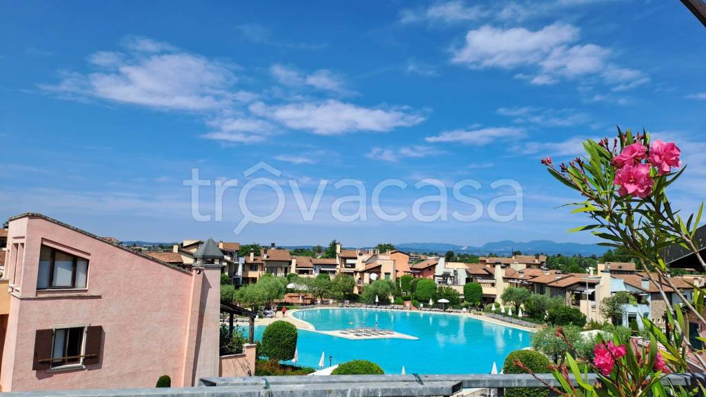appartamento in vendita a Sirmione