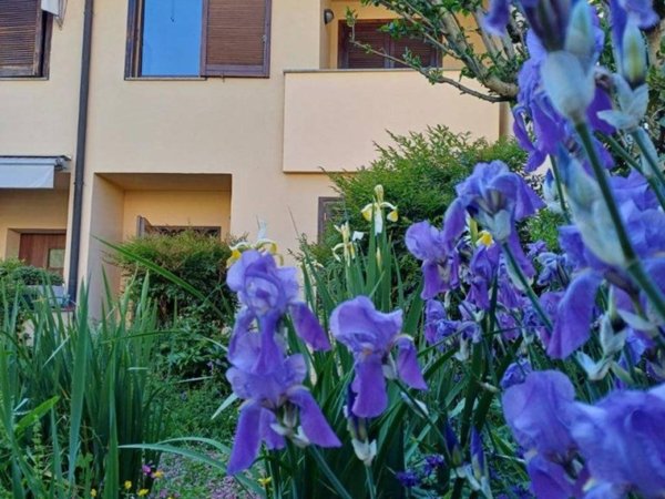 casa indipendente in vendita a Sirmione