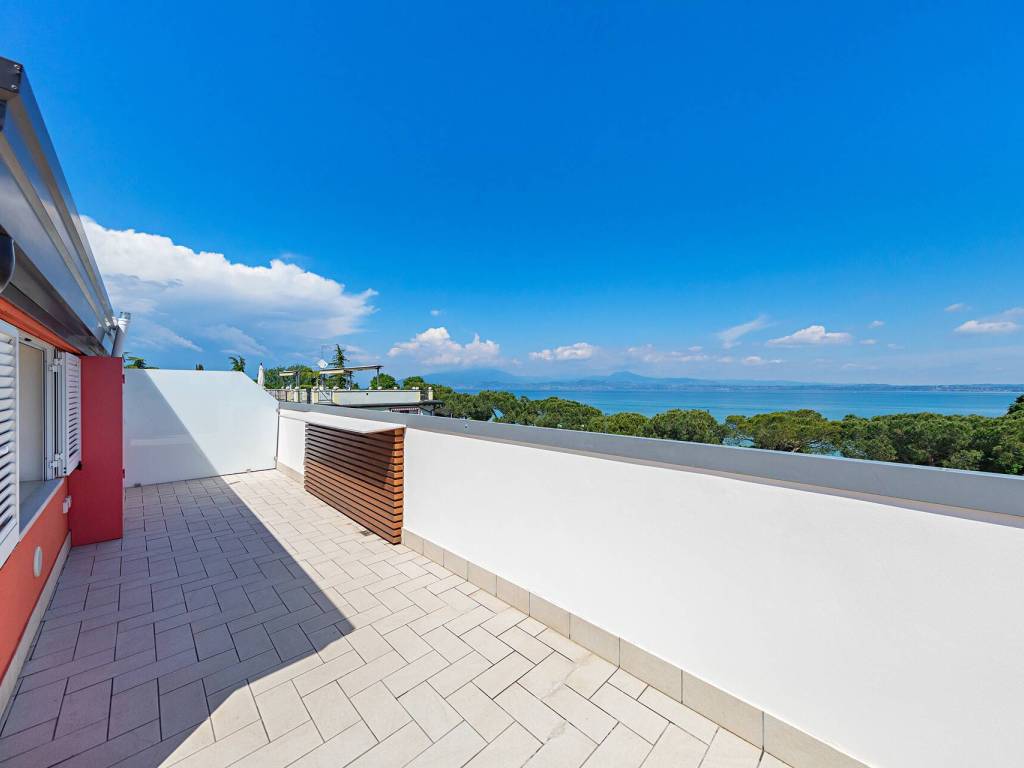 appartamento in vendita a Sirmione