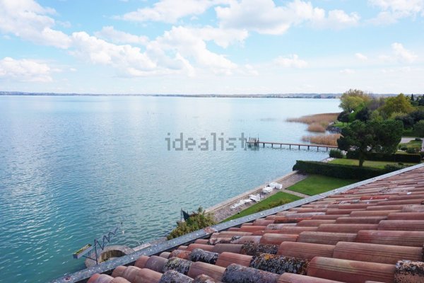 appartamento in vendita a Sirmione
