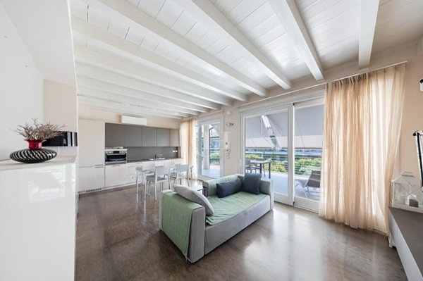 appartamento in vendita a Sirmione