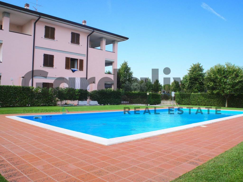 appartamento in vendita a Sirmione in zona Colombare