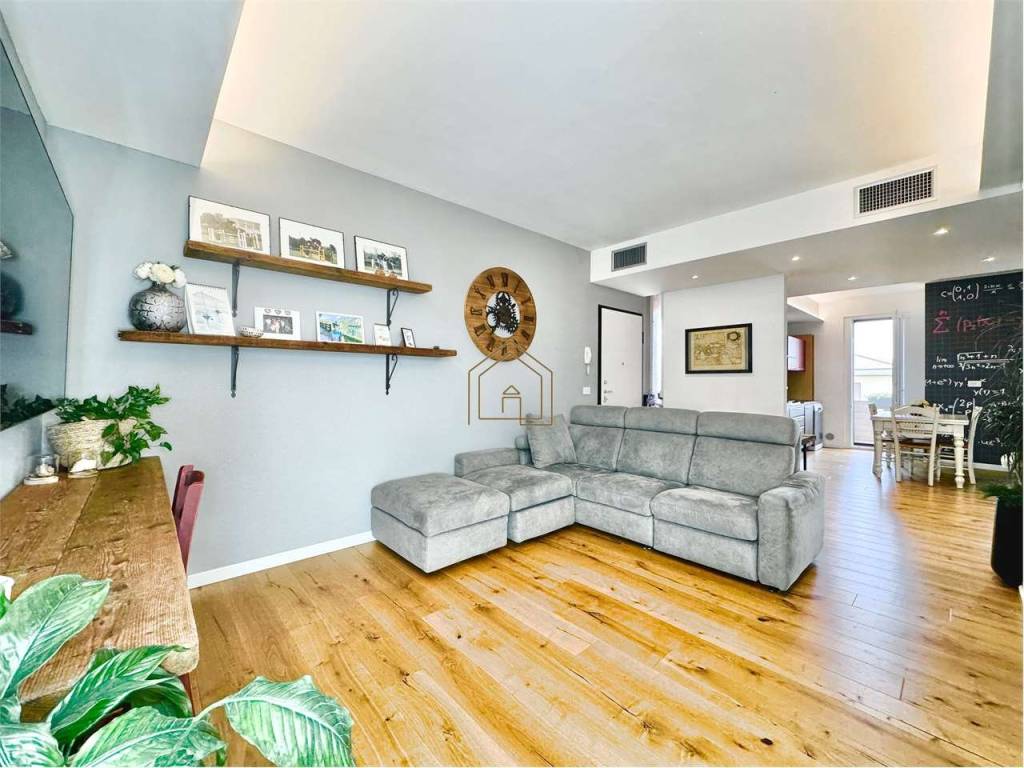 appartamento in vendita a Sirmione in zona Lugana