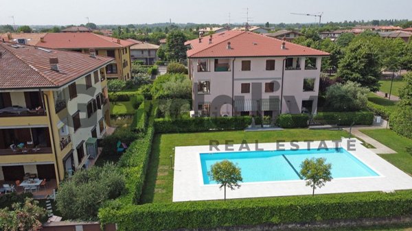appartamento in vendita a Sirmione in zona Colombare