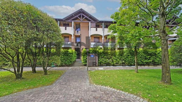 appartamento in vendita a Sirmione in zona Lugana
