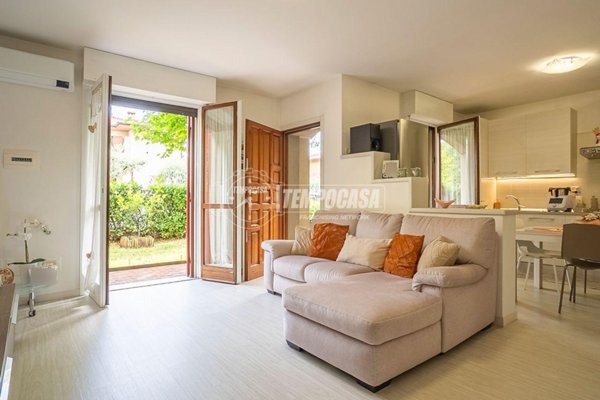 appartamento in vendita a Sirmione in zona Colombare