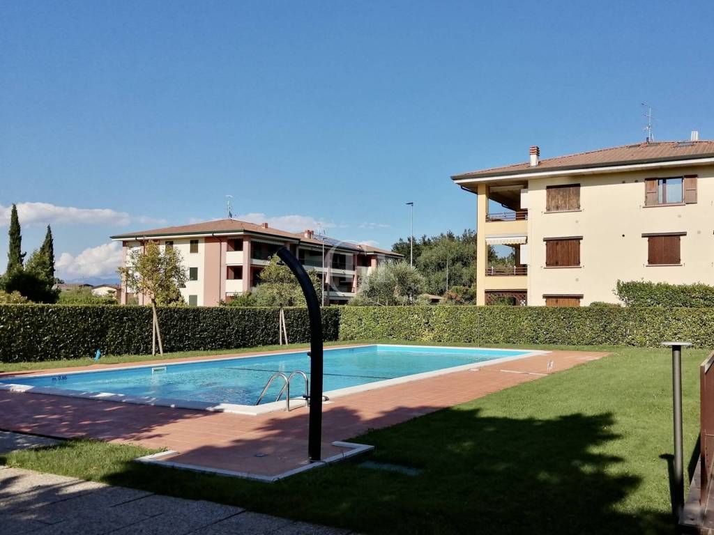 appartamento in vendita a Sirmione in zona Colombare