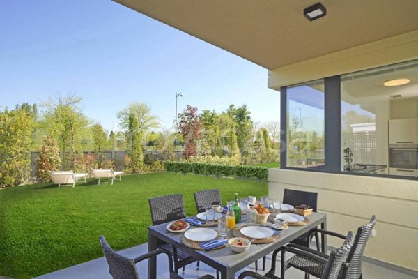 appartamento in vendita a Sirmione