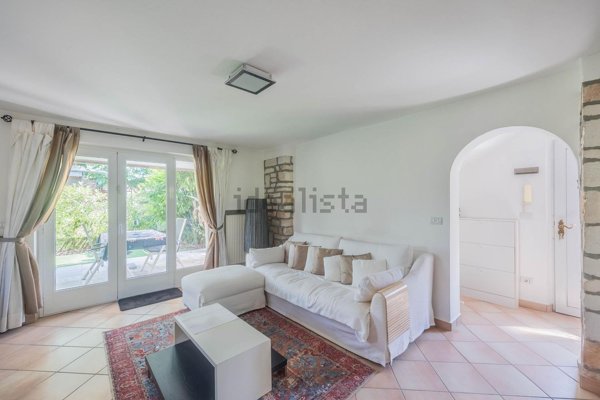 appartamento in vendita a Sirmione