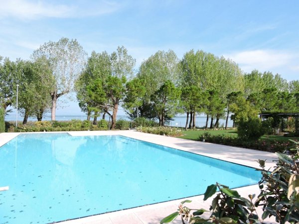 appartamento in vendita a Sirmione