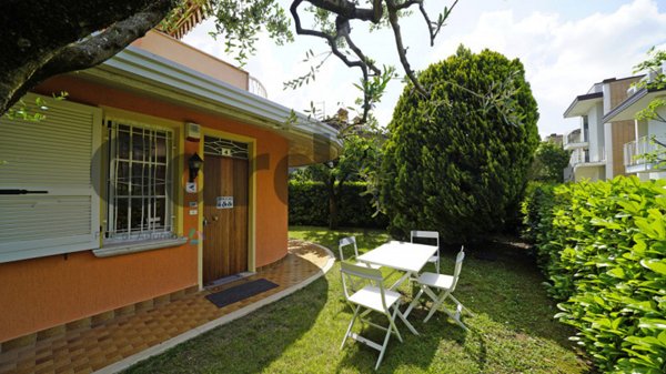 appartamento in vendita a Sirmione in zona Colombare