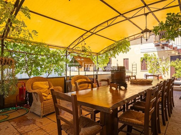 appartamento in vendita a Sirmione in zona Colombare