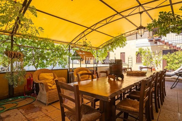 appartamento in vendita a Sirmione in zona Colombare