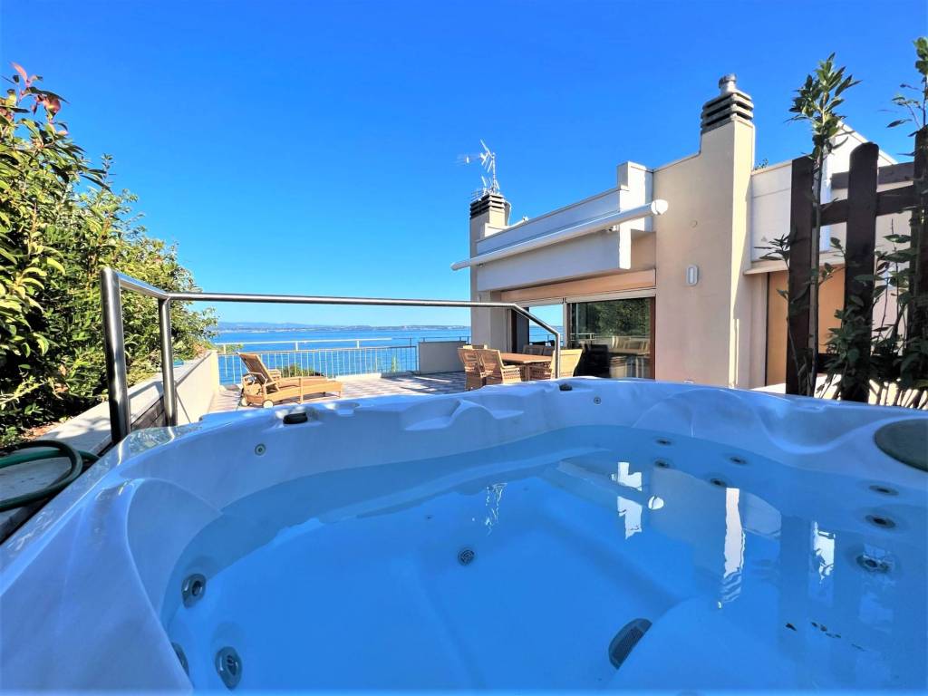 villa in vendita a Sirmione