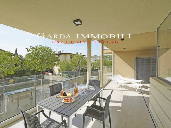 appartamento in vendita a Sirmione
