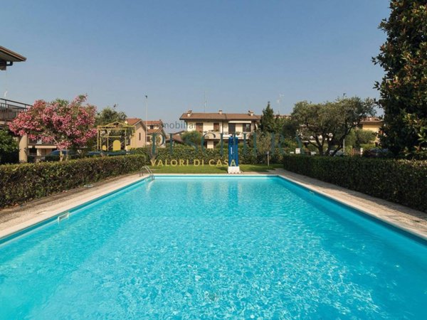 appartamento in vendita a Sirmione in zona Colombare