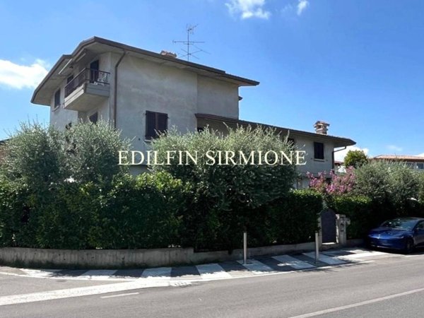 appartamento in vendita a Sirmione in zona Colombare