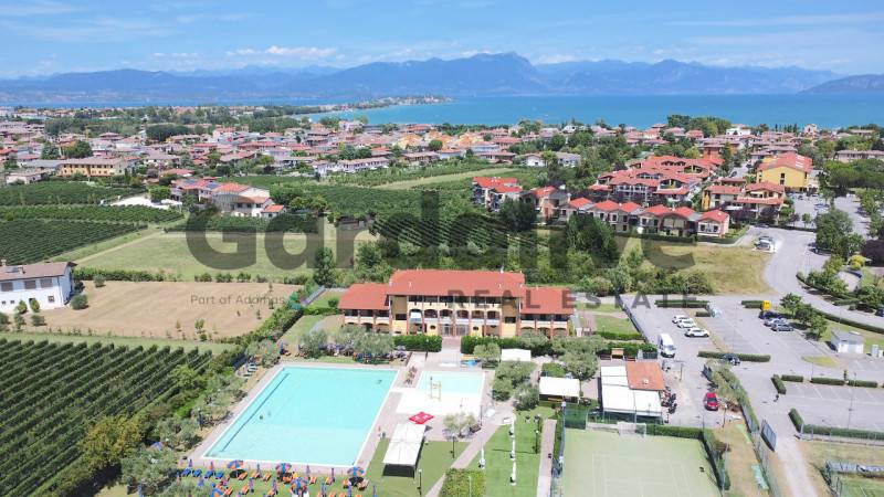appartamento in vendita a Sirmione in zona Lugana