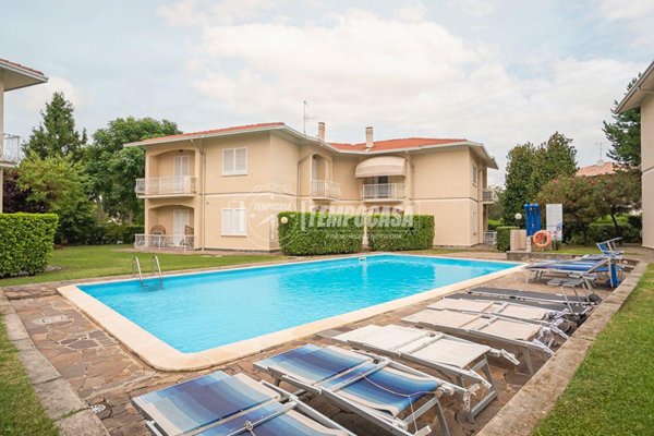 appartamento in vendita a Sirmione in zona Colombare