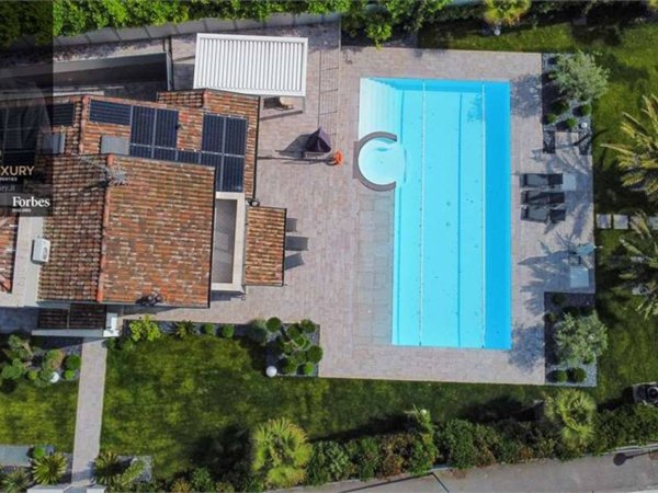 casa indipendente in vendita a Sirmione