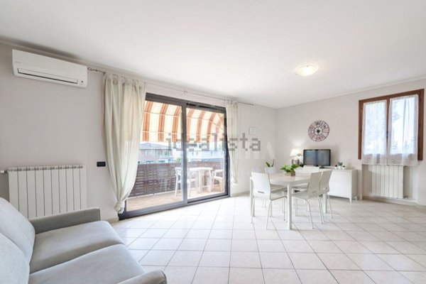 appartamento in vendita a Sirmione