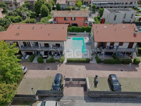 appartamento in vendita a Sirmione in zona Lugana