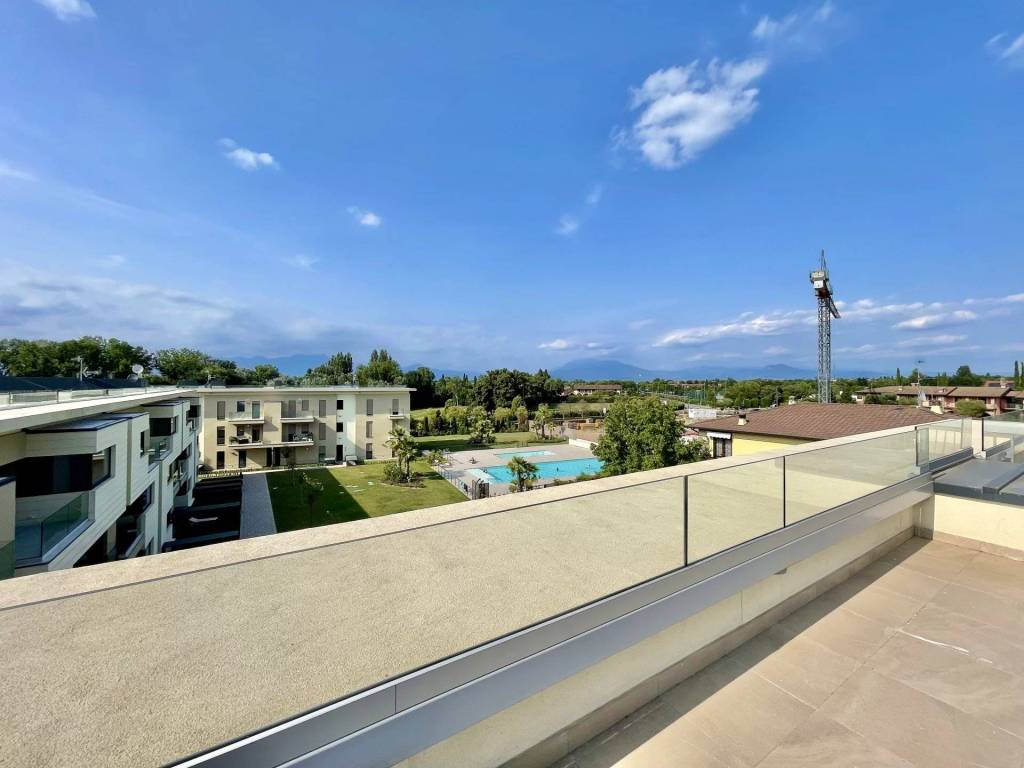 appartamento in vendita a Sirmione
