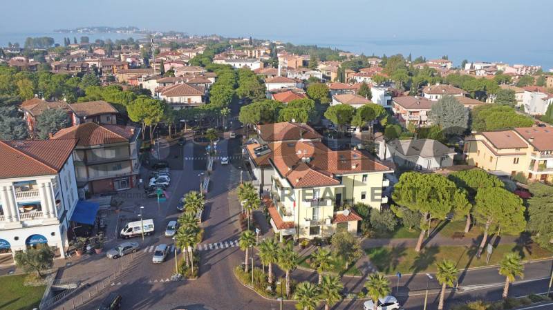 appartamento in vendita a Sirmione in zona Colombare