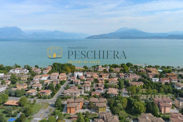 appartamento in vendita a Sirmione in zona Lugana