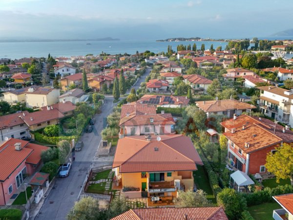 appartamento in vendita a Sirmione