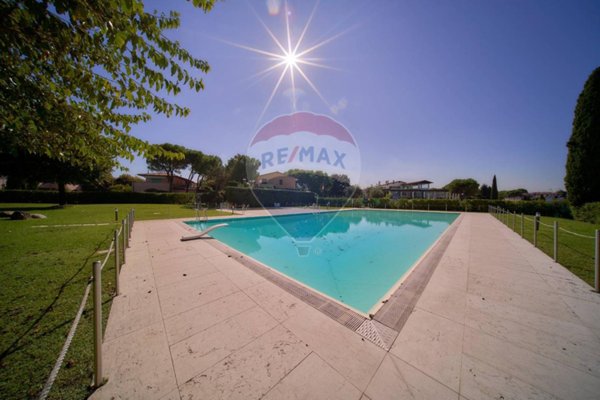 appartamento in vendita a Sirmione in zona Colombare