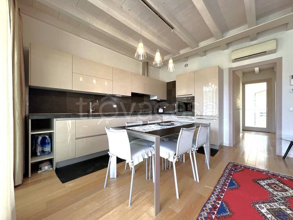 appartamento in vendita a Sirmione