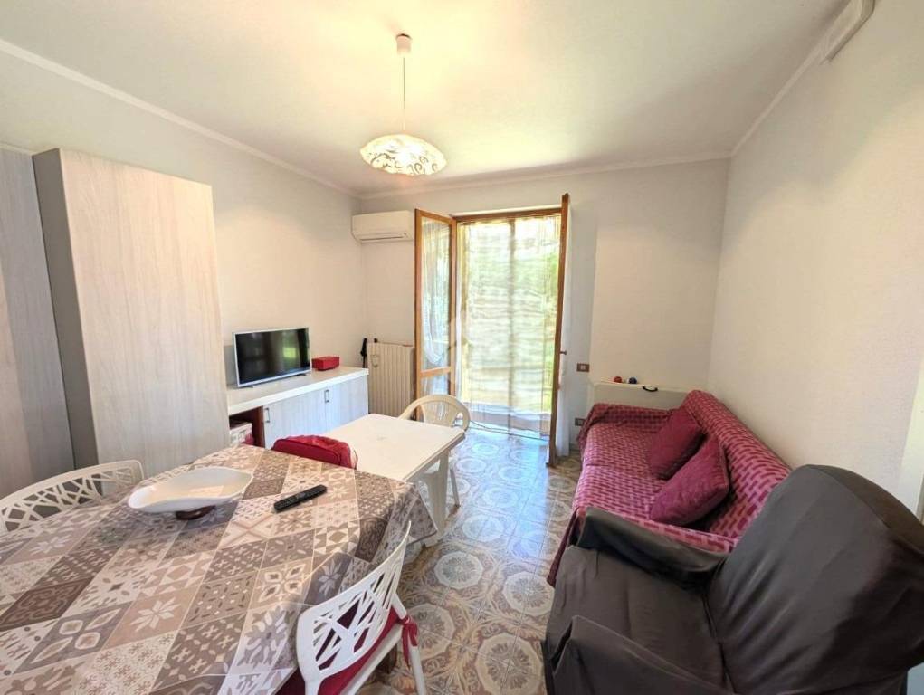 appartamento in vendita a Sirmione in zona Colombare