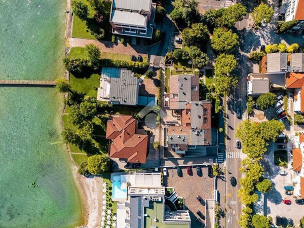appartamento in vendita a Sirmione